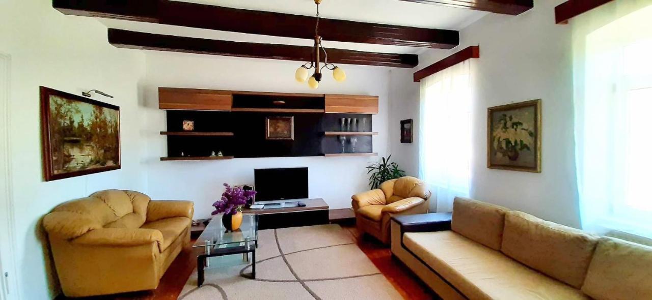 Casa Din Coltul Cetatii Villa Harman Bagian luar foto