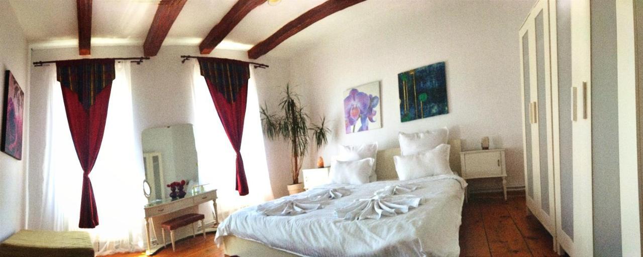 Casa Din Coltul Cetatii Villa Harman Bagian luar foto
