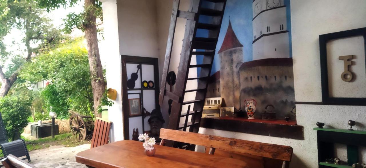 Casa Din Coltul Cetatii Villa Harman Bagian luar foto